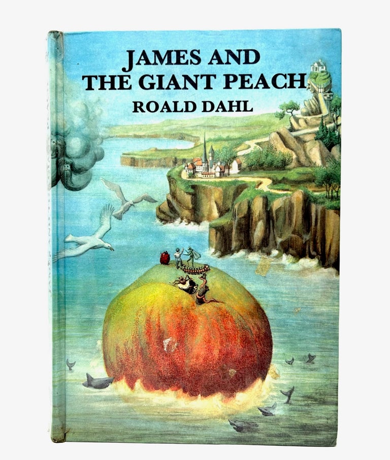 Item #42 James and the Giant Peach. Roald Dahl.